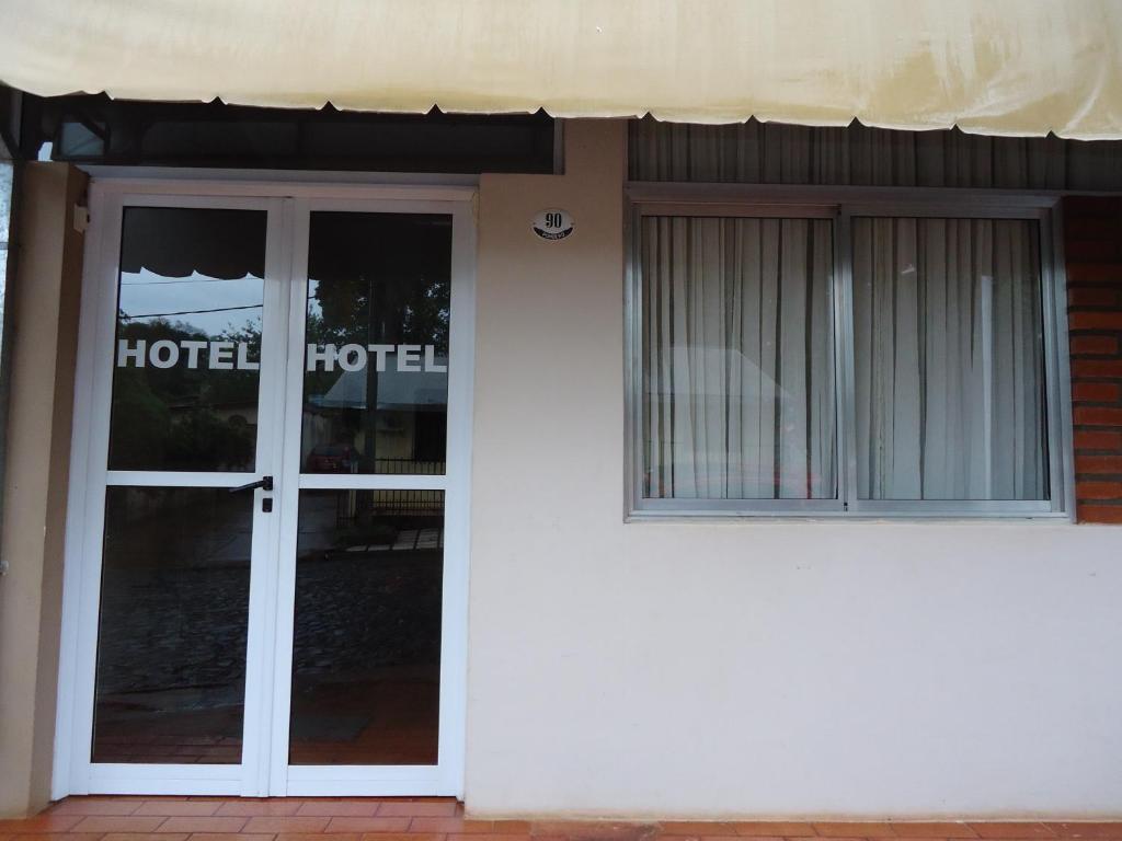 Hosteria Mola Hotel Puerto Iguazu Exterior photo
